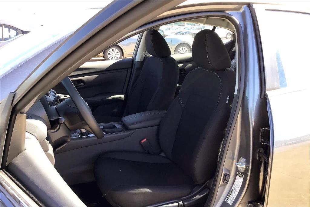 new 2025 Nissan Sentra car, priced at $21,925