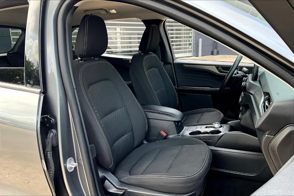 used 2024 Ford Escape car, priced at $25,400