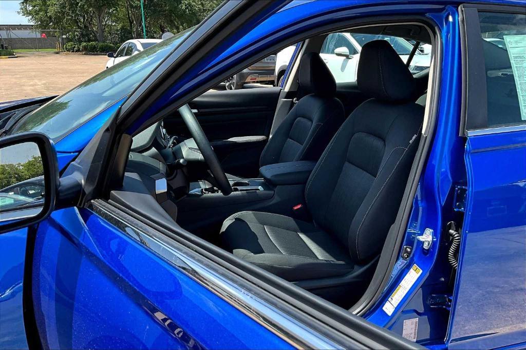 new 2025 Nissan Altima car, priced at $30,055