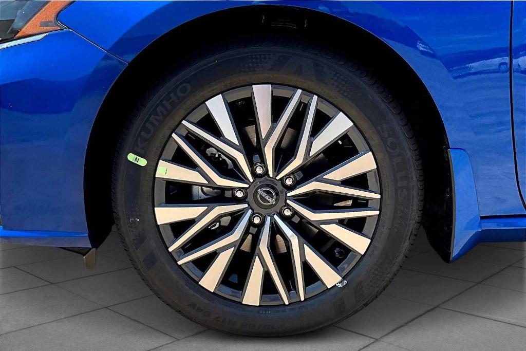 new 2025 Nissan Altima car, priced at $30,055