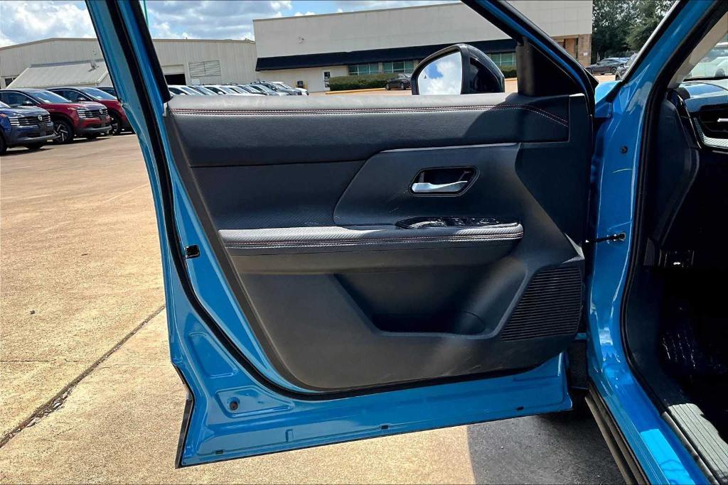 new 2025 Nissan Kicks car, priced at $24,608