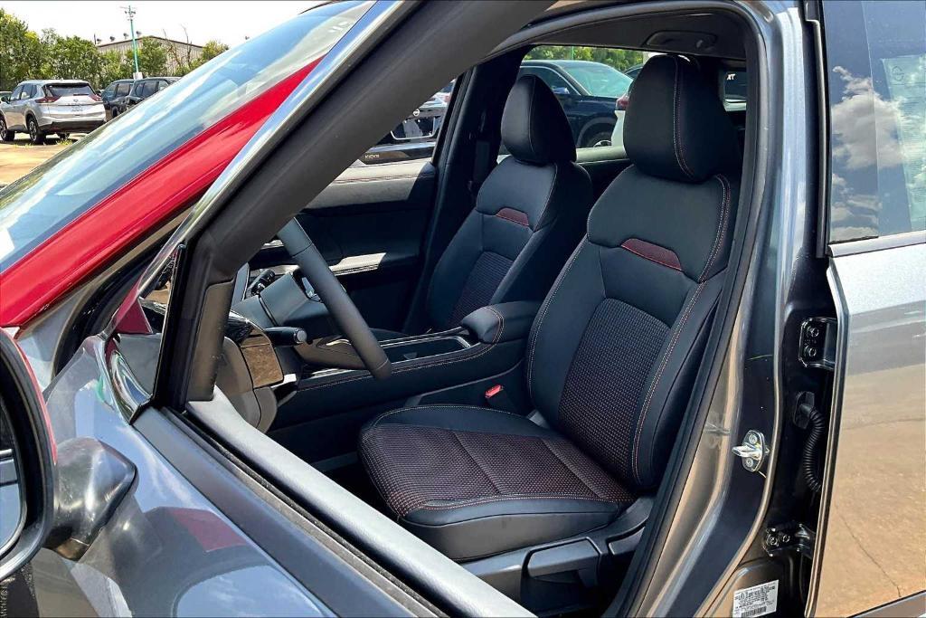 new 2025 Nissan Kicks car, priced at $24,418