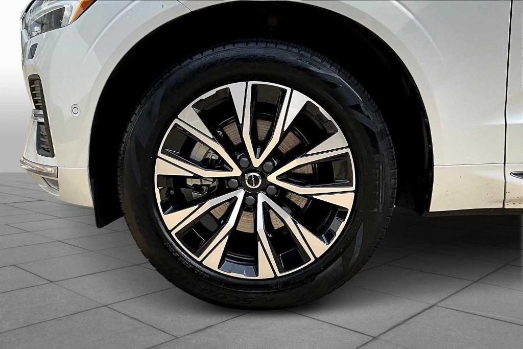 used 2023 Volvo XC60 car, priced at $34,300