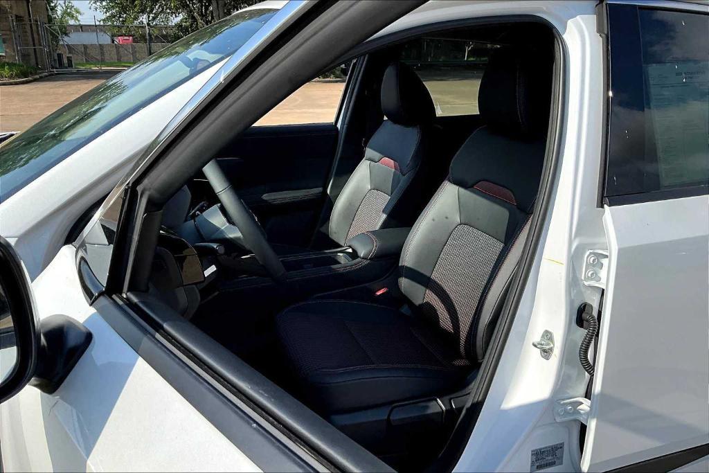 new 2025 Nissan Kicks car, priced at $27,521