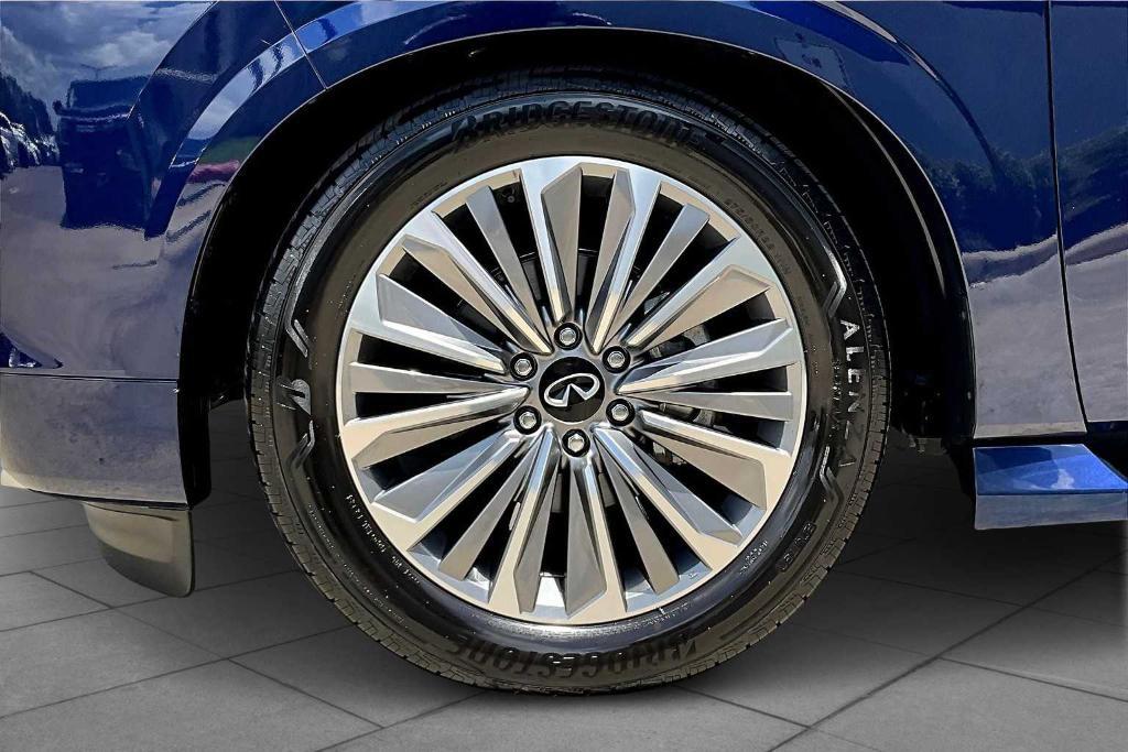used 2025 INFINITI QX80 car, priced at $76,995