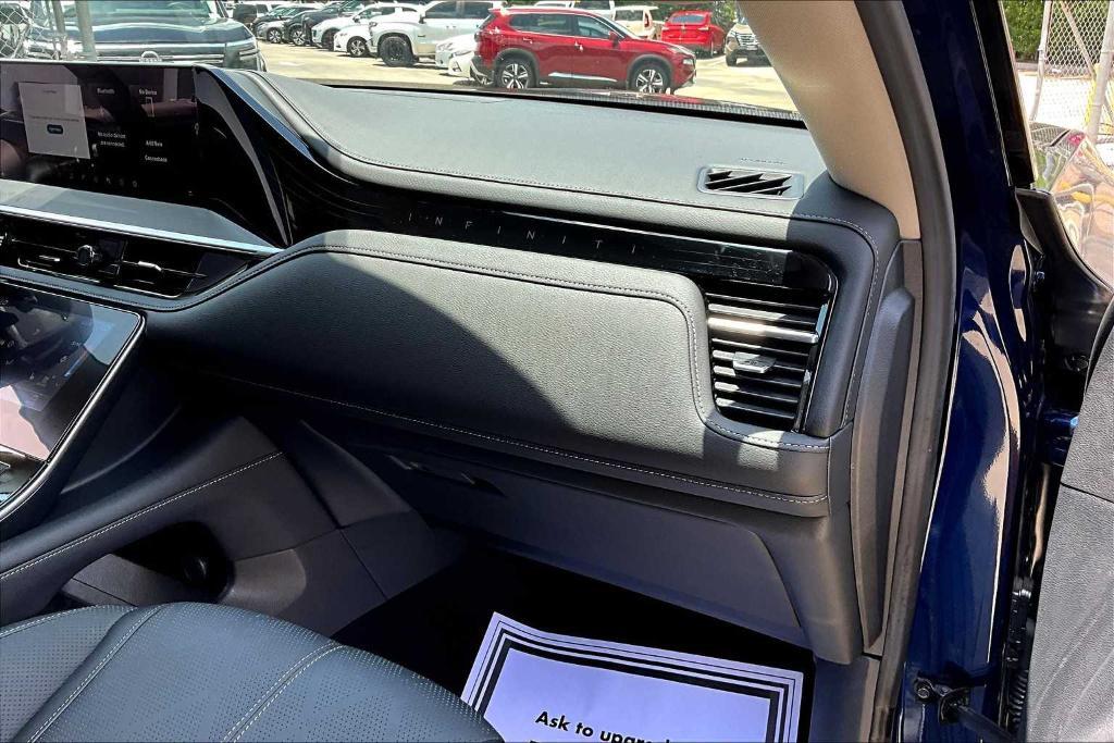 used 2025 INFINITI QX80 car, priced at $76,995