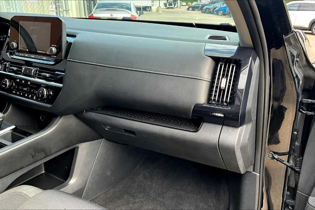 used 2022 Nissan Pathfinder car, priced at $25,900