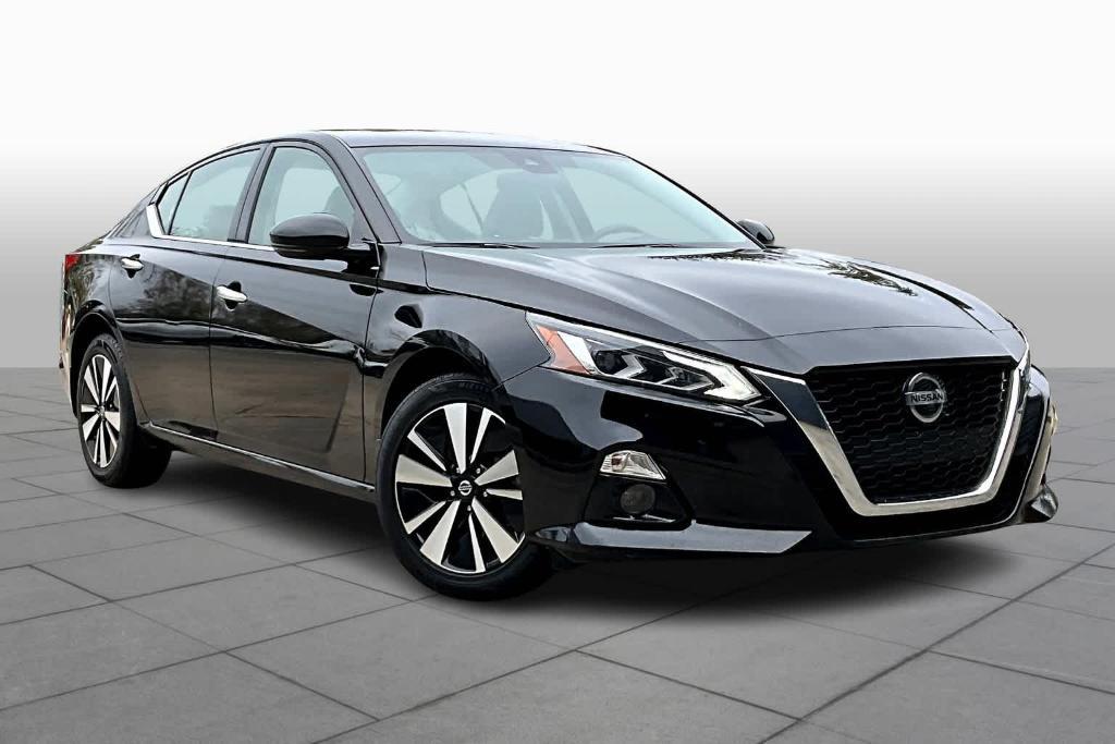 used 2022 Nissan Altima car, priced at $21,247