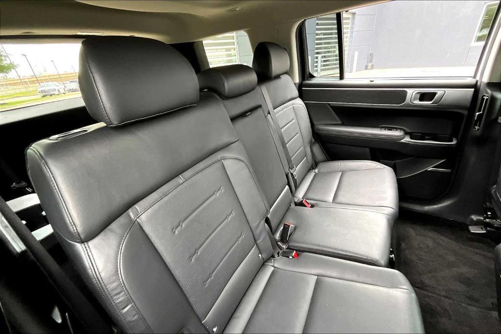 used 2024 Hyundai Santa Fe car, priced at $37,000