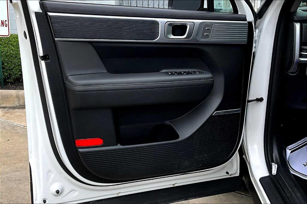 used 2024 Hyundai Santa Fe car, priced at $37,000