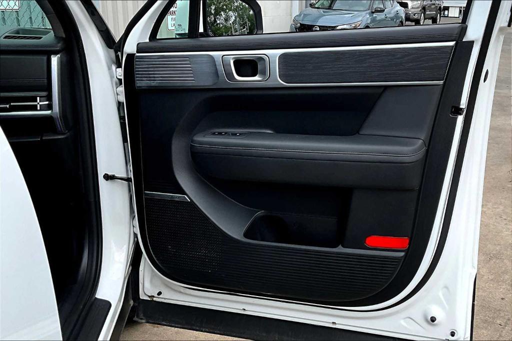 used 2024 Hyundai Santa Fe car, priced at $37,000