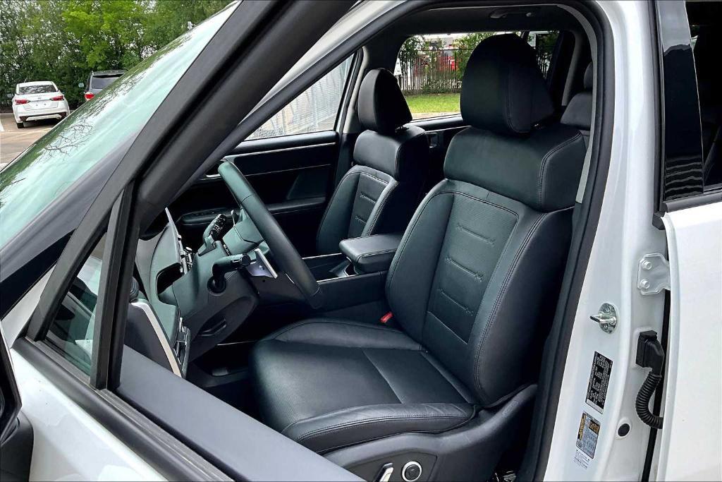 used 2024 Hyundai Santa Fe car, priced at $37,000