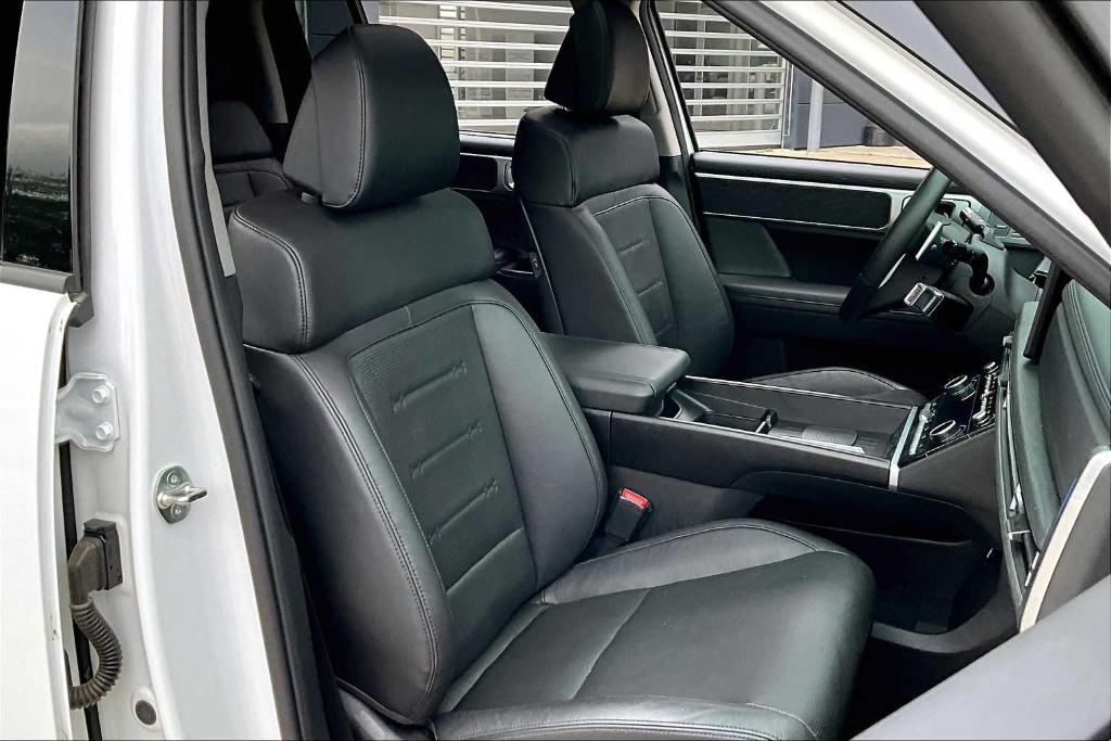 used 2024 Hyundai Santa Fe car, priced at $37,000