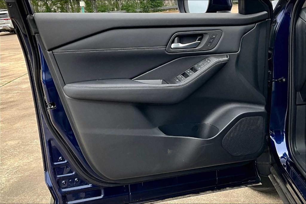 new 2025 Nissan Rogue car, priced at $36,040