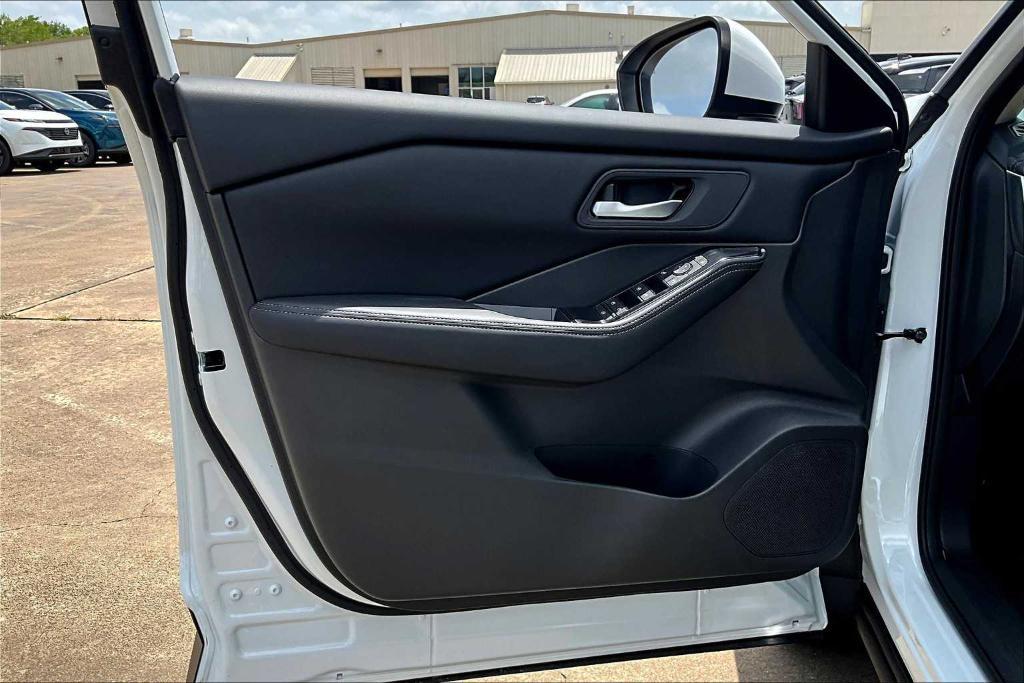 new 2025 Nissan Rogue car, priced at $29,450