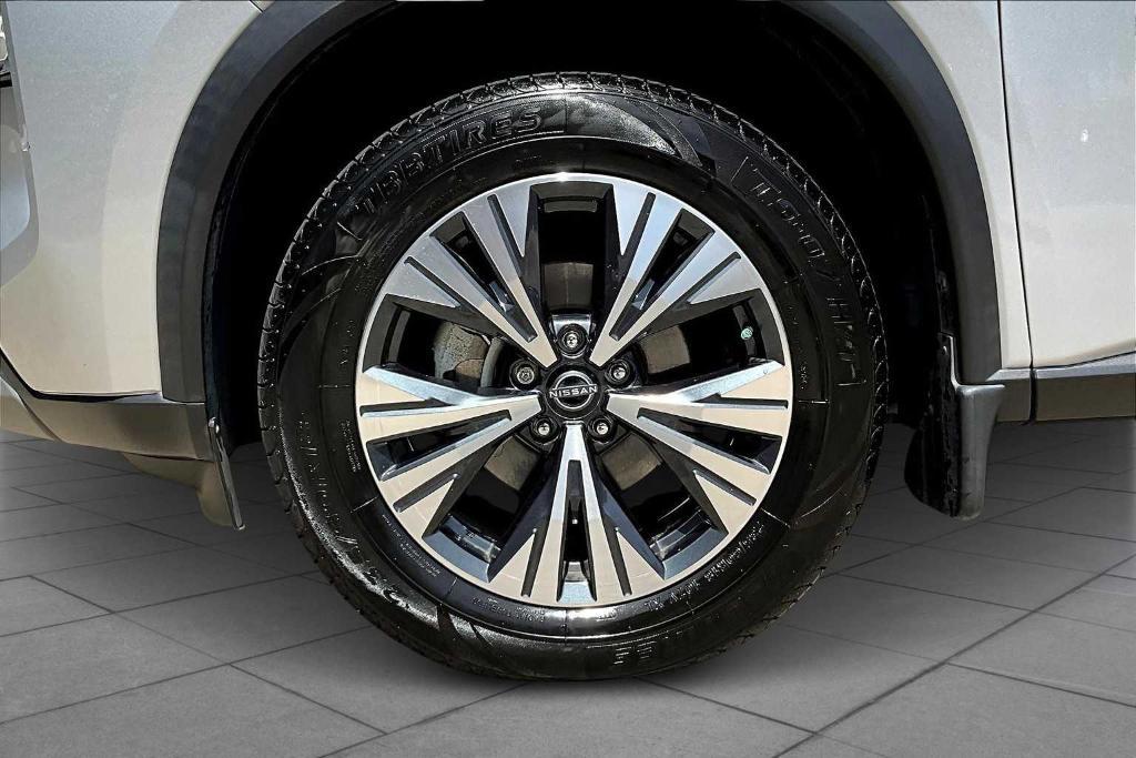 used 2023 Nissan Rogue car, priced at $22,172