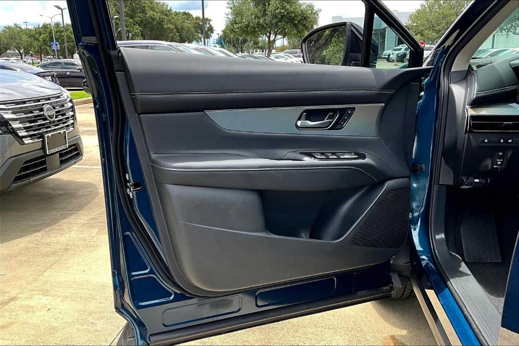 new 2025 Nissan Murano car, priced at $41,254
