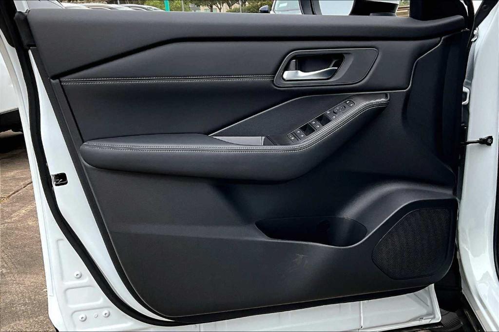 new 2025 Nissan Rogue car, priced at $31,545
