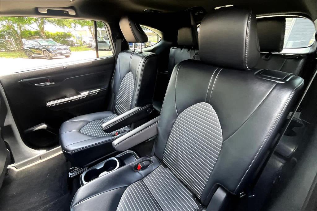 used 2024 Toyota Highlander car, priced at $43,000