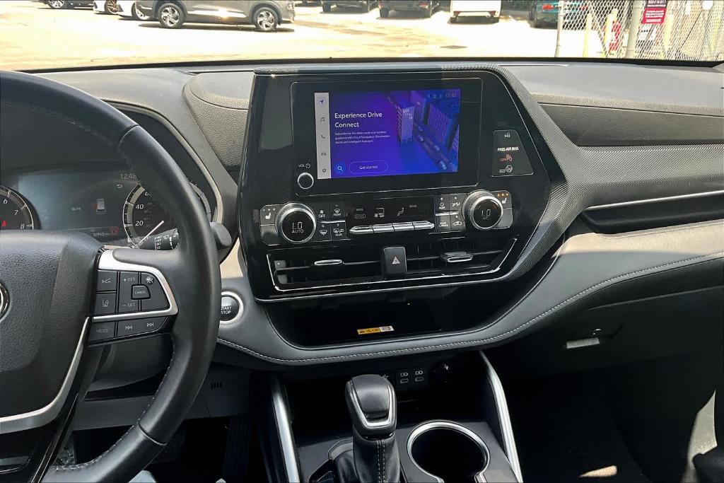 used 2024 Toyota Highlander car, priced at $43,000