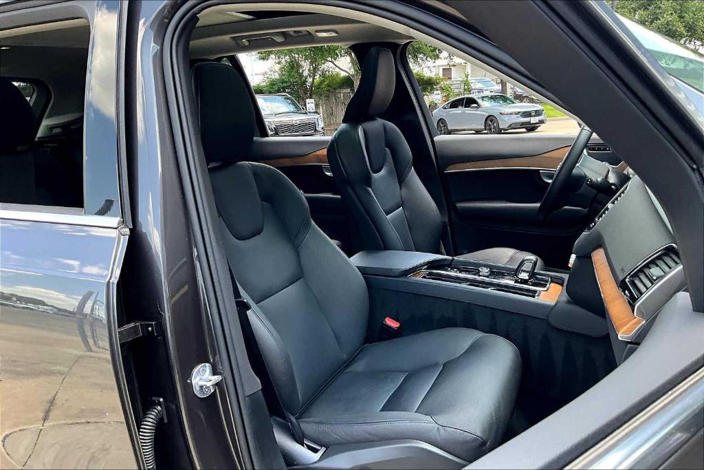 used 2024 Volvo XC90 car, priced at $54,400