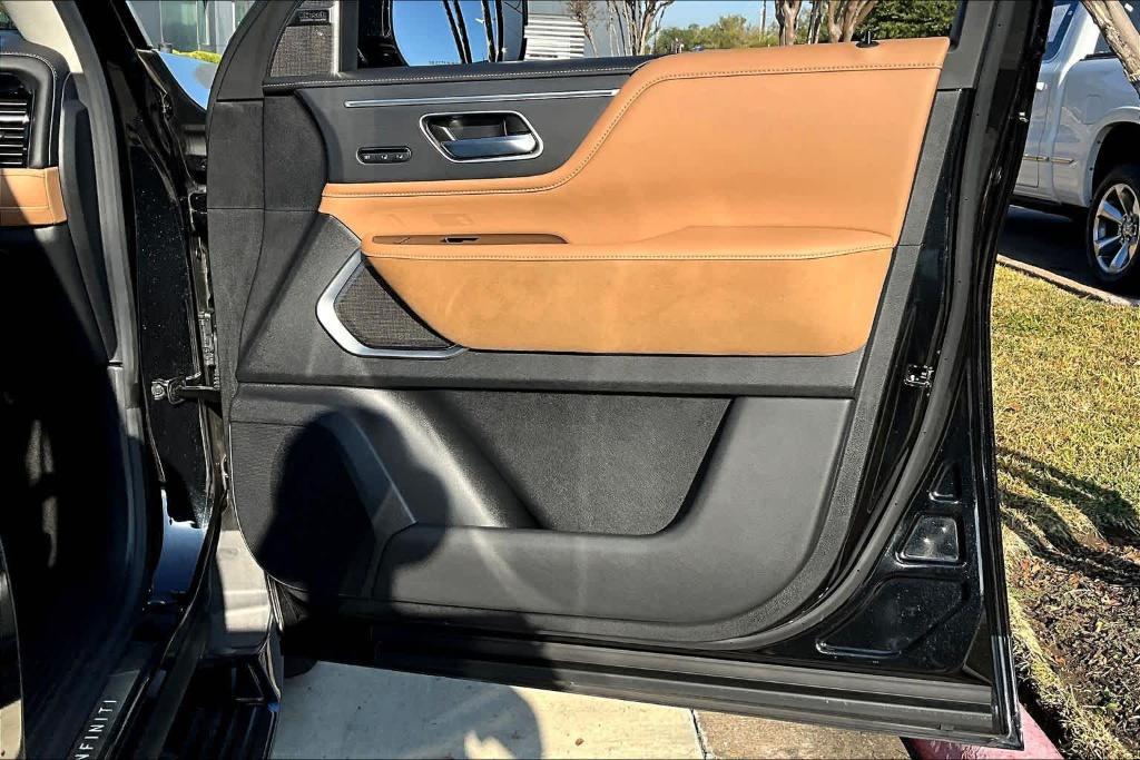 used 2025 INFINITI QX80 car, priced at $78,995