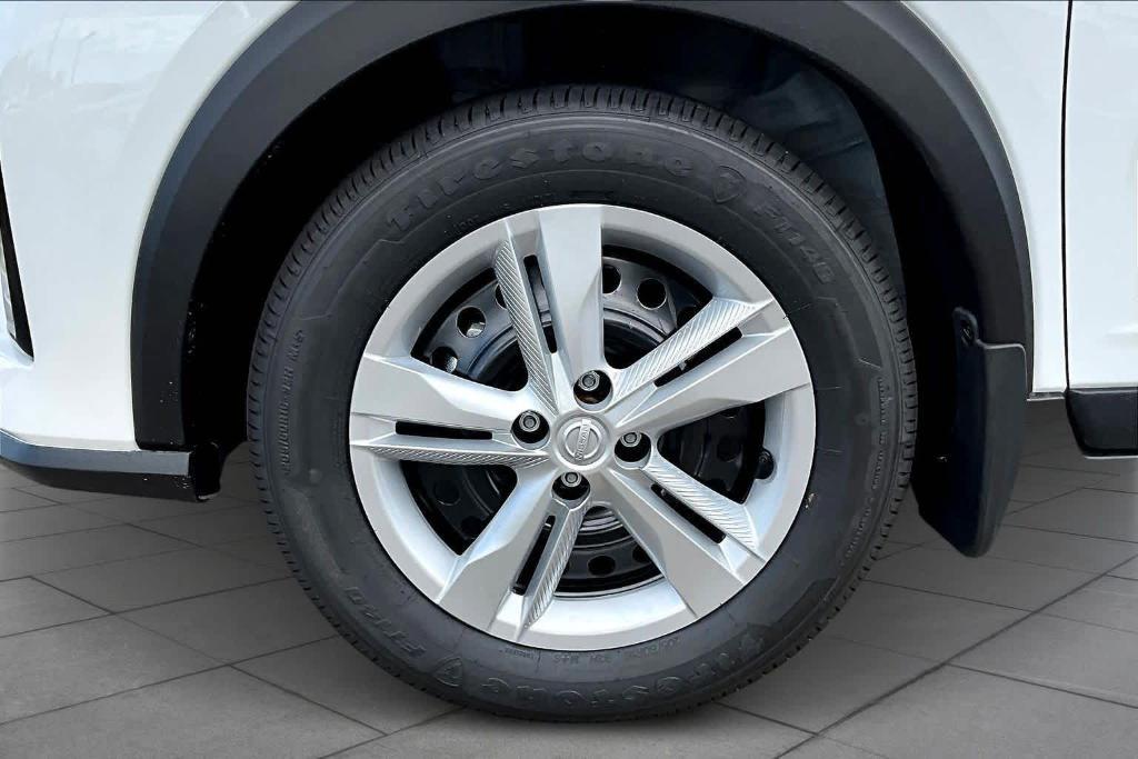 new 2025 Nissan Kicks Play car, priced at $24,515