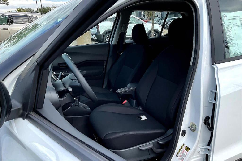 new 2025 Nissan Kicks Play car, priced at $24,515