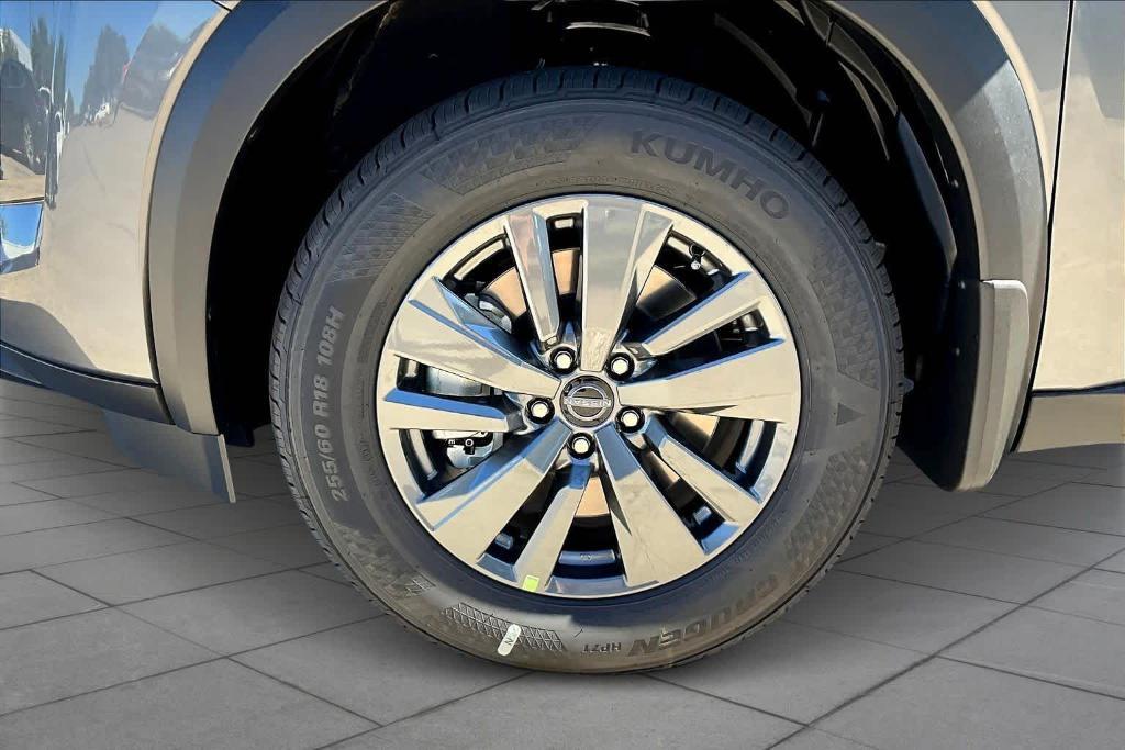 new 2025 Nissan Pathfinder car, priced at $35,223