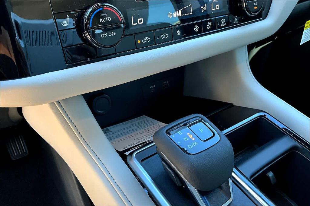 new 2025 Nissan Pathfinder car, priced at $35,223