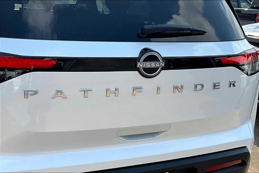 new 2025 Nissan Pathfinder car, priced at $33,350