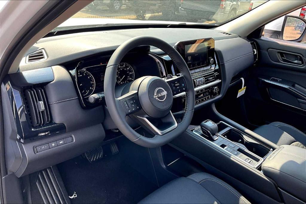 new 2025 Nissan Pathfinder car, priced at $33,350