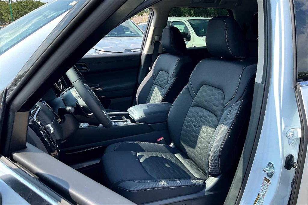 new 2025 Nissan Pathfinder car, priced at $33,350