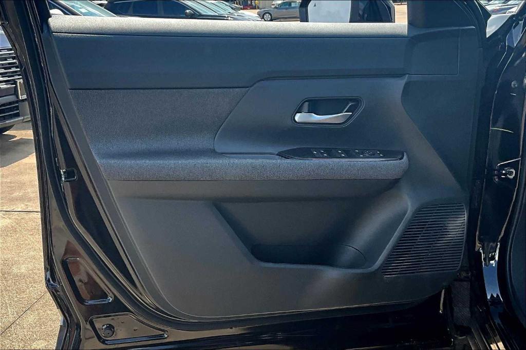 new 2025 Nissan Kicks car, priced at $23,500