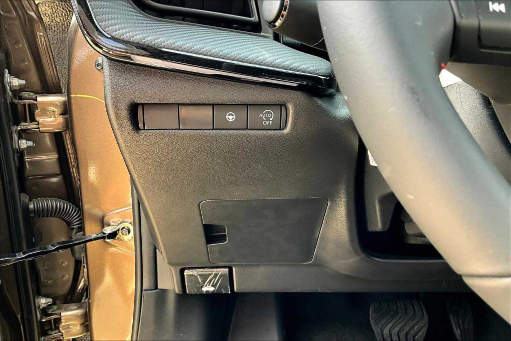 new 2025 Nissan Kicks car, priced at $28,410