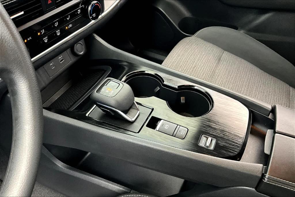 used 2021 Nissan Rogue car, priced at $17,995