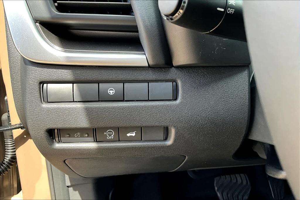 new 2025 Nissan Rogue car, priced at $32,452
