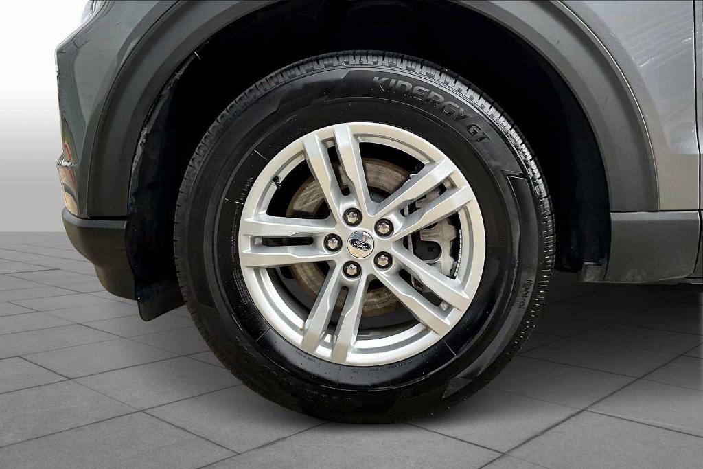 used 2024 Ford Explorer car, priced at $37,900