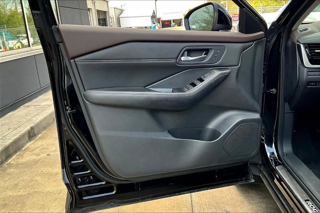 used 2022 Nissan Rogue car, priced at $24,995