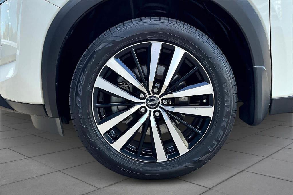 used 2023 Nissan Pathfinder car, priced at $36,395