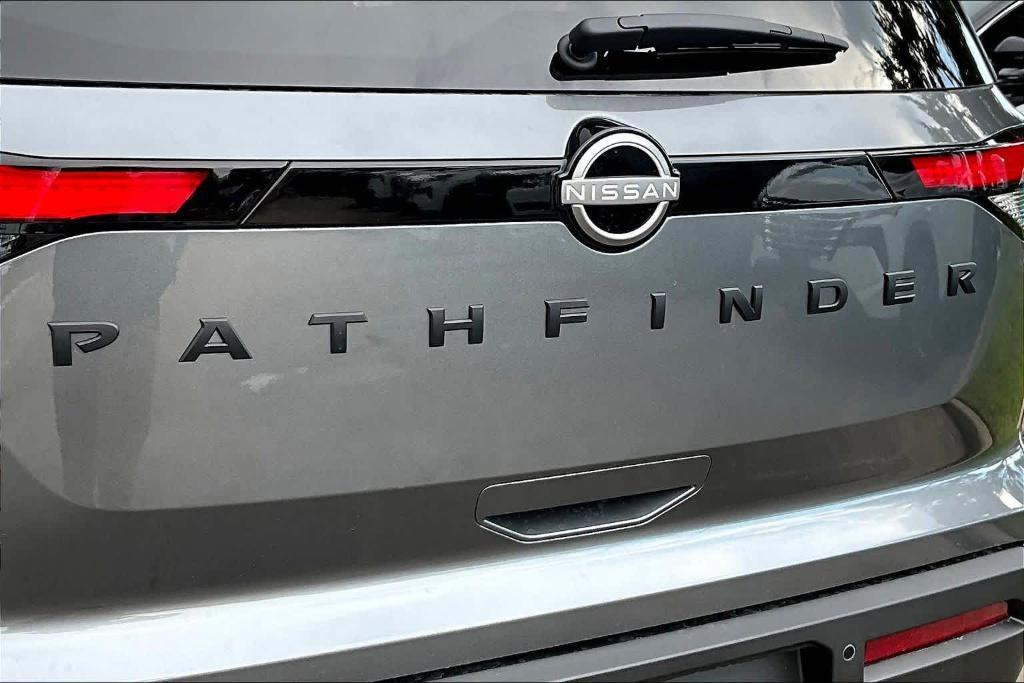 new 2025 Nissan Pathfinder car, priced at $33,223