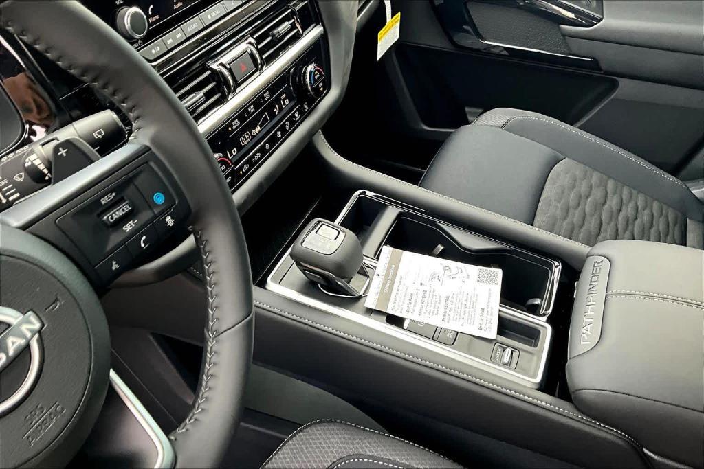 new 2025 Nissan Pathfinder car, priced at $33,223