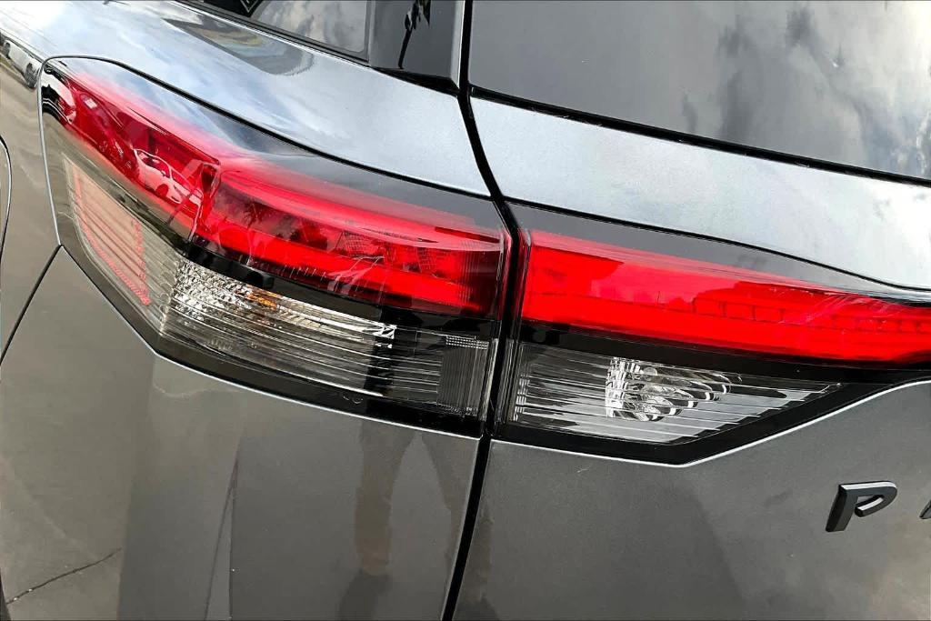 new 2025 Nissan Pathfinder car, priced at $33,223