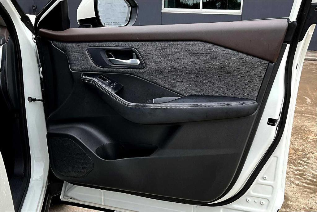 used 2023 Nissan Rogue car, priced at $22,591