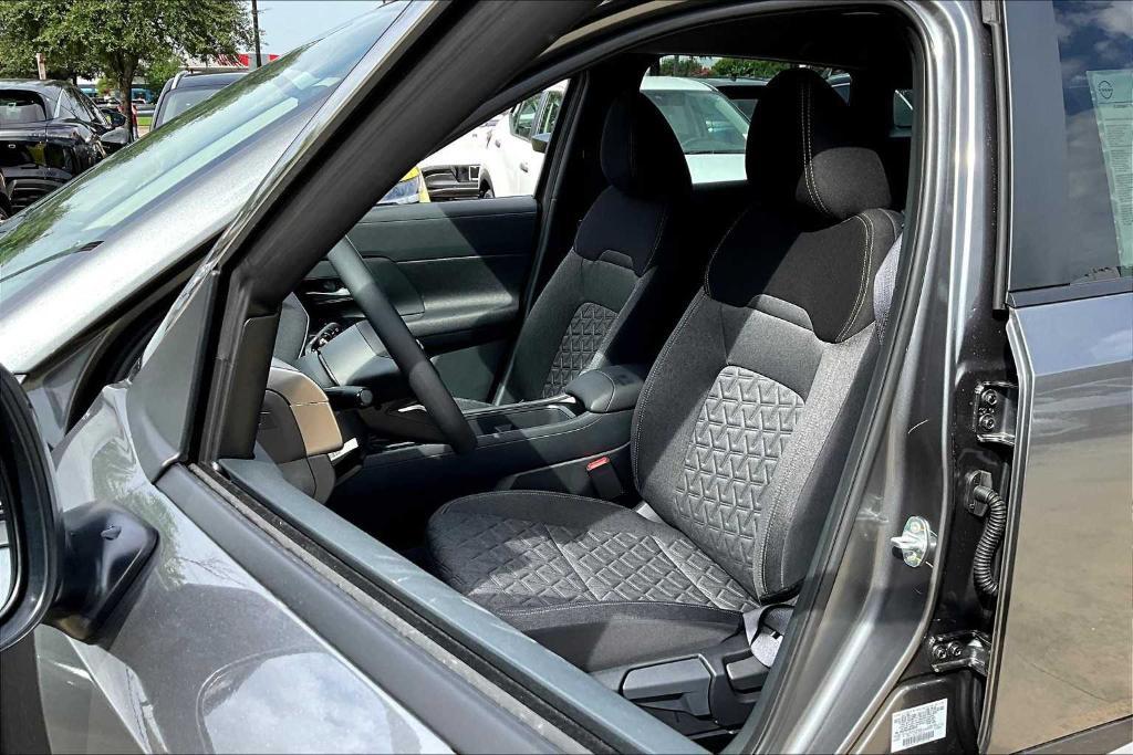 new 2025 Nissan Kicks car, priced at $23,500