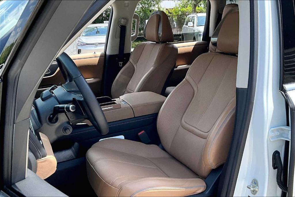 used 2025 INFINITI QX80 car, priced at $85,691