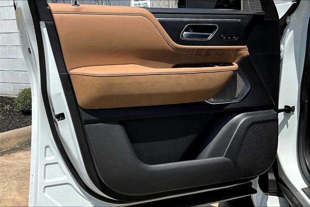 used 2025 INFINITI QX80 car, priced at $85,691
