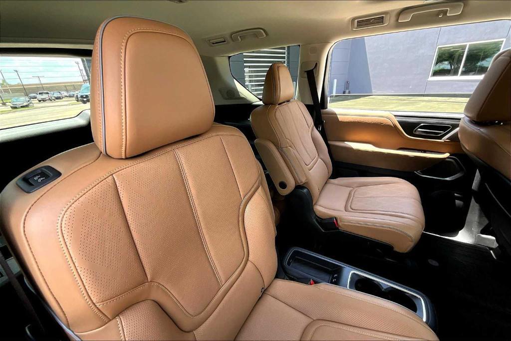 used 2025 INFINITI QX80 car, priced at $85,691