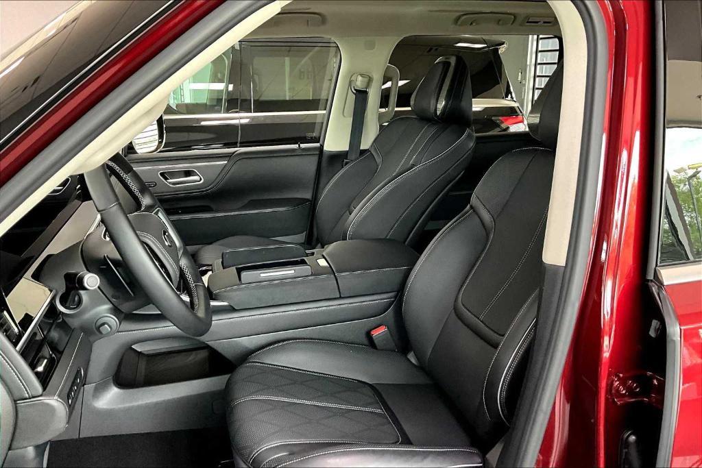 used 2025 INFINITI QX80 car, priced at $79,697