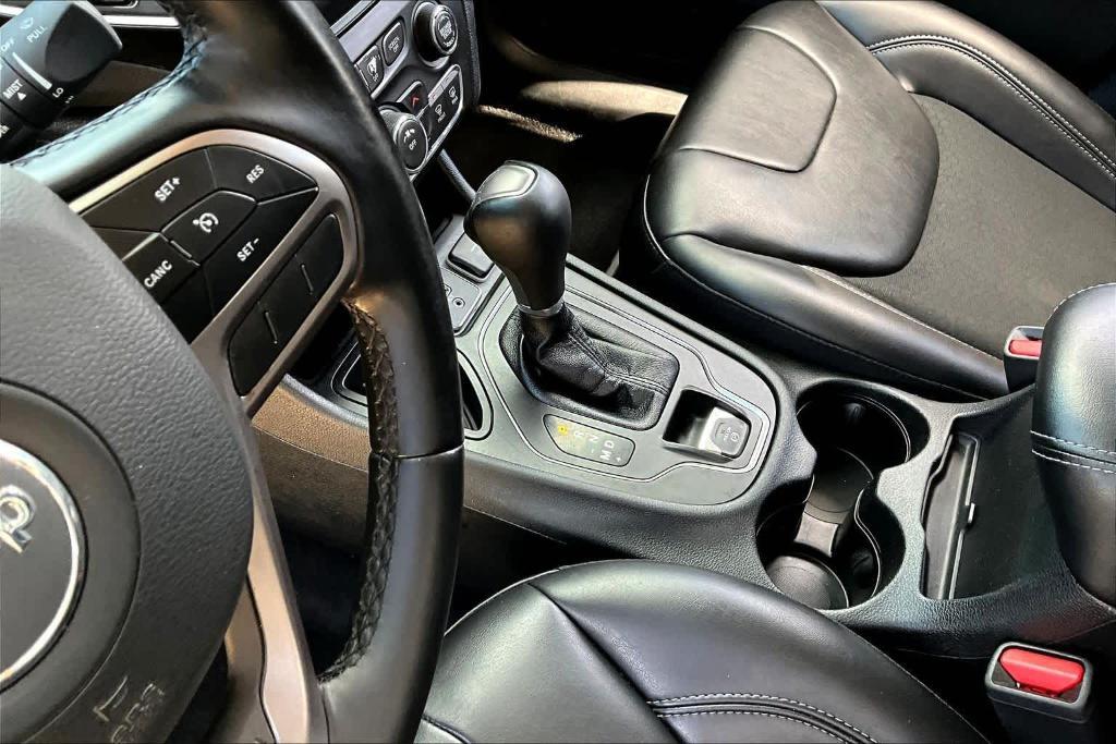 used 2021 Jeep Cherokee car, priced at $13,995